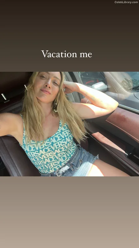 Hilary Duff photo 23 of 1414