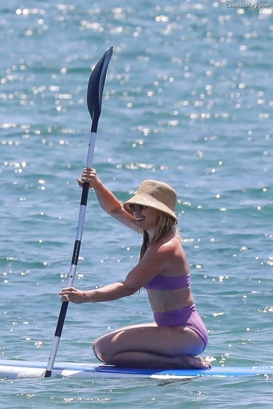 Hilary Duff photo 11 of 1414