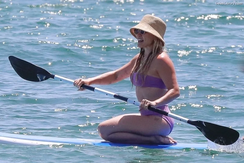 Hilary Duff photo 15 of 1414