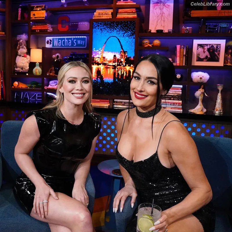 Hilary Duff photo 11 of 1414