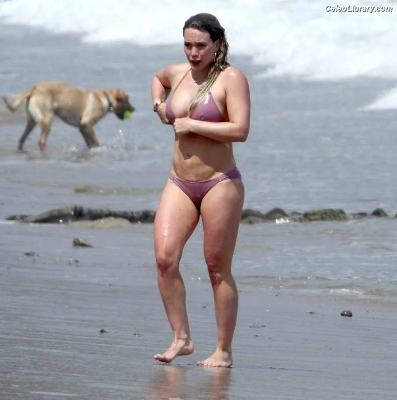 Hilary Duff photo 6 of 1414