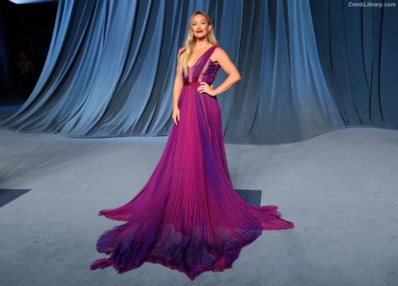 Hilary Duff photo 10 of 1414