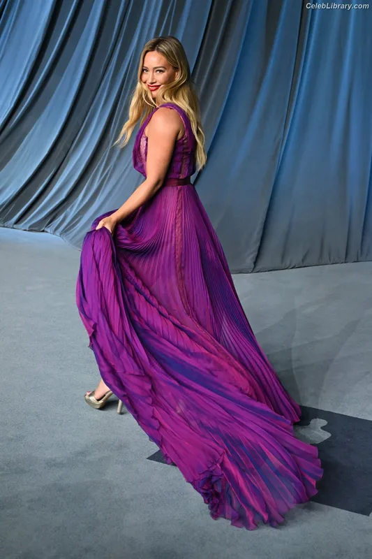 Hilary Duff photo 17 of 1414