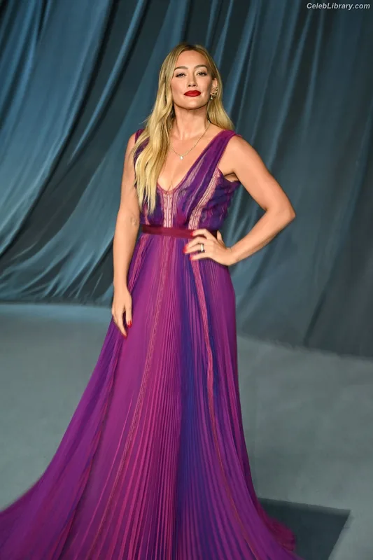 Hilary Duff photo 21 of 1414