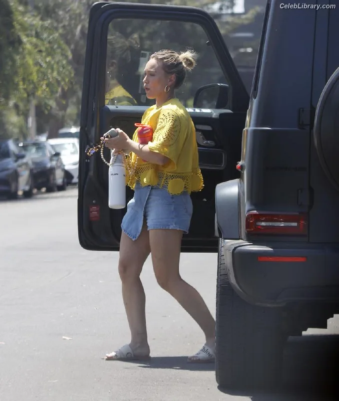 Hilary Duff photo 14 of 1414