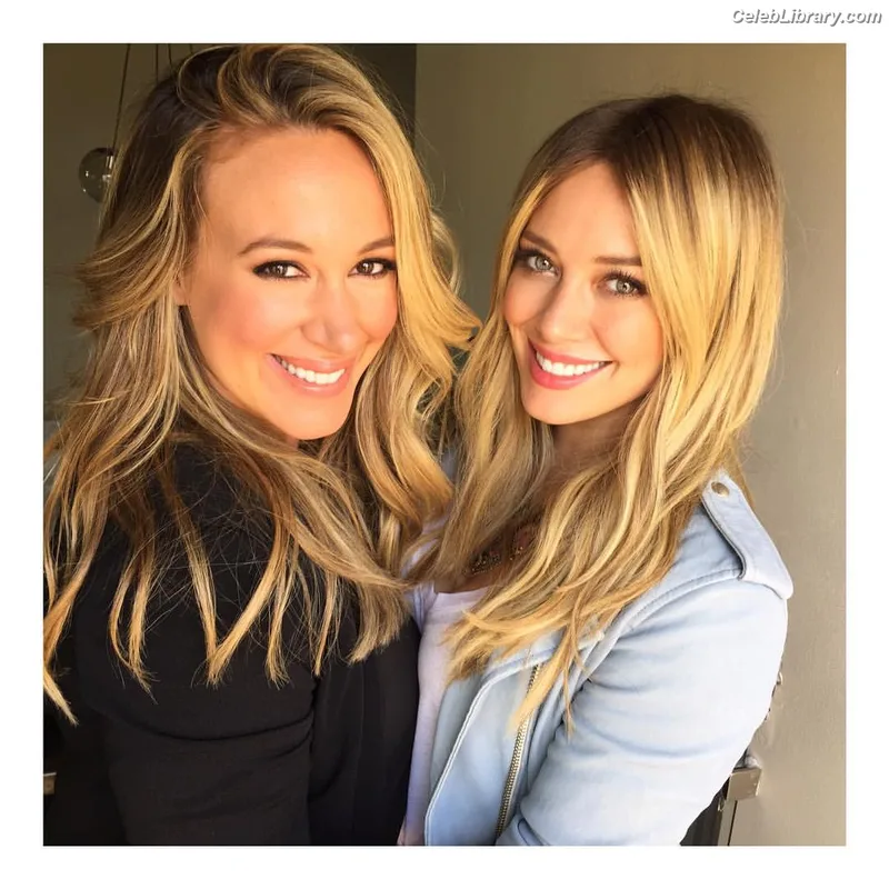 Hilary Duff photo 21 of 1414