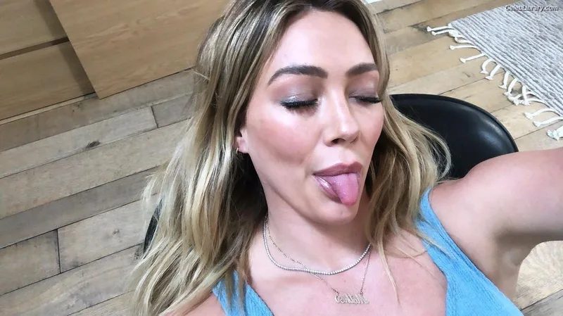 Hilary Duff photo 7 of 1414