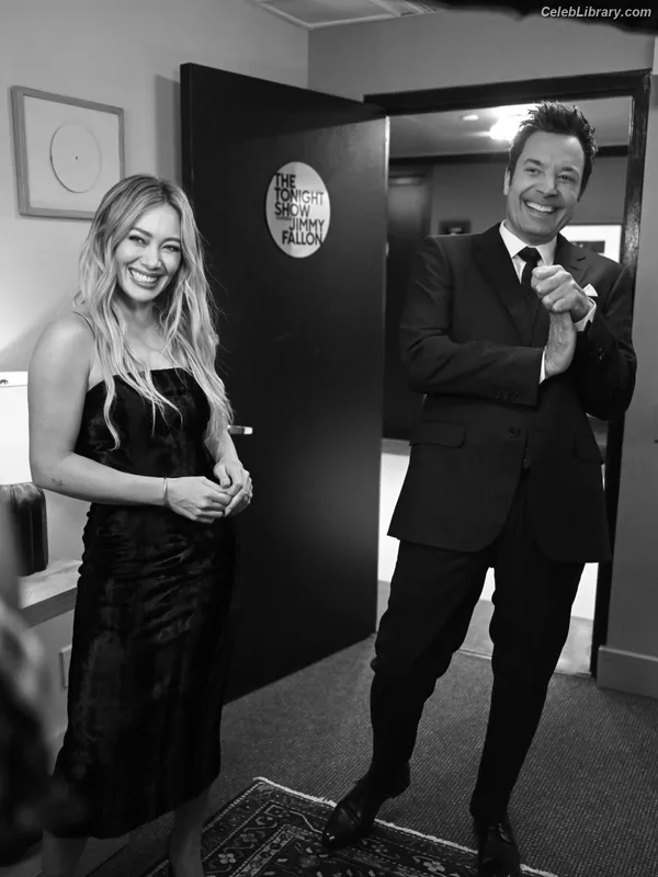 Hilary Duff photo 10 of 1414