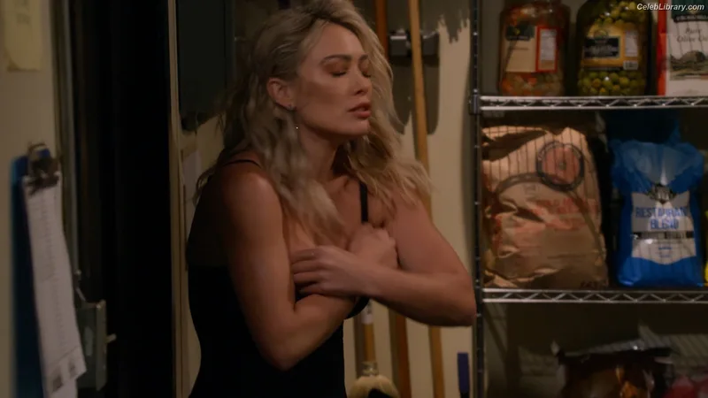 Hilary Duff photo 10 of 1414