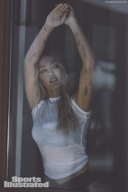 Hilary Duff photo 14 of 1414