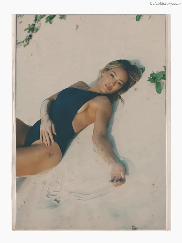 Hilary Duff photo 5 of 1414
