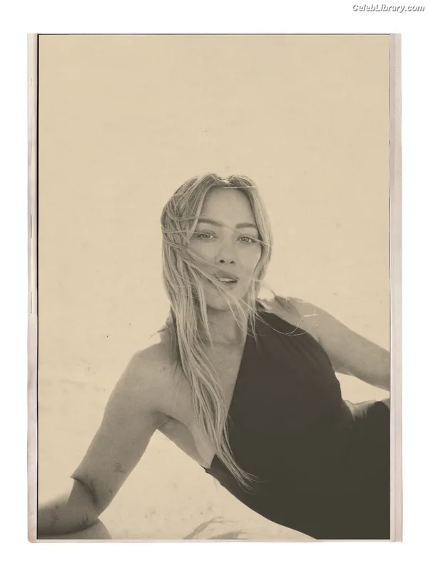 Hilary Duff photo 6 of 1414