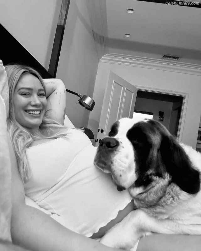 Hilary Duff photo 22 of 1414