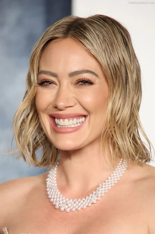 Hilary Duff photo 18 of 1414