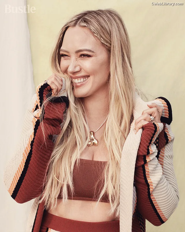 Hilary Duff photo 11 of 1414