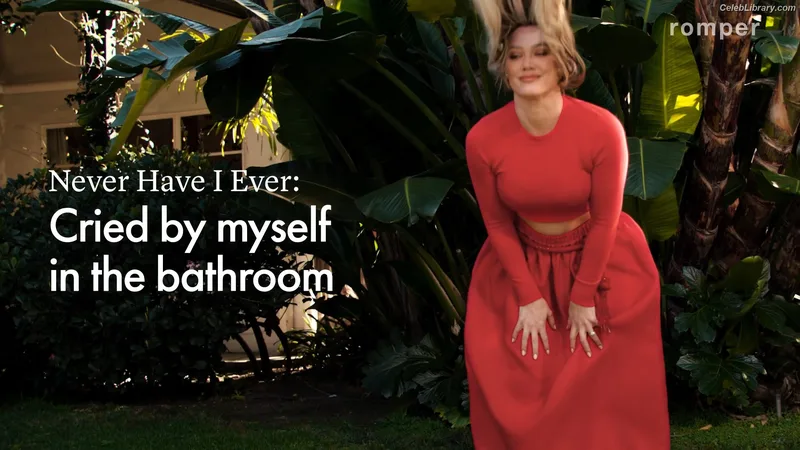 Hilary Duff photo 2 of 1414