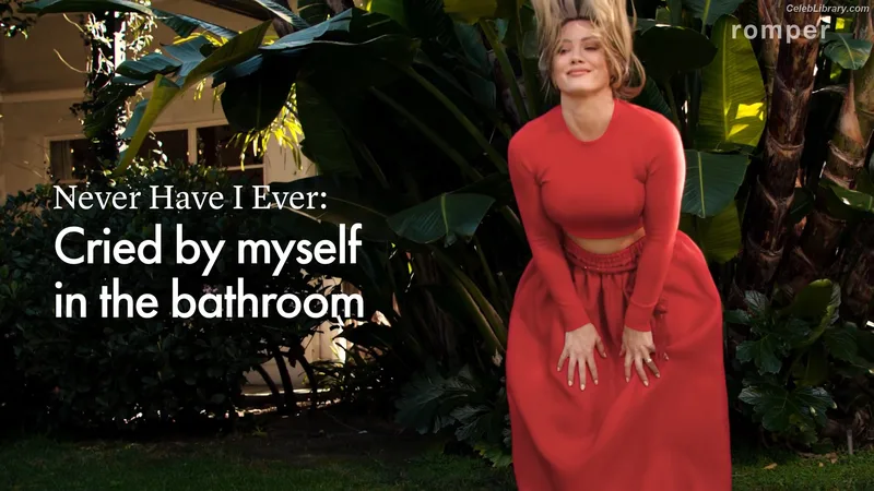 Hilary Duff photo 3 of 1414