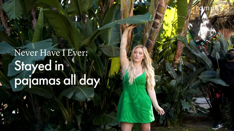 Hilary Duff photo 19 of 1414