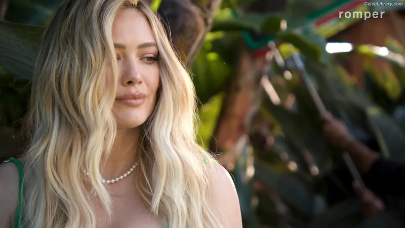 Hilary Duff photo 23 of 1414