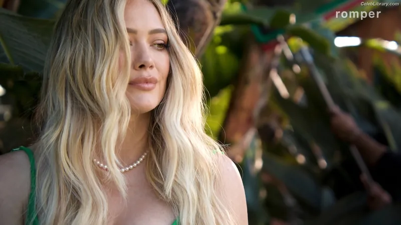 Hilary Duff photo 24 of 1414