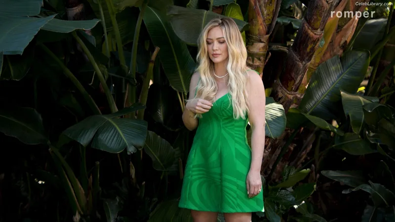 Hilary Duff photo 2 of 1414
