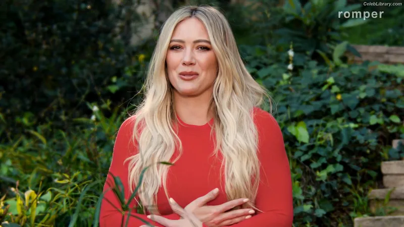 Hilary Duff photo 4 of 1414