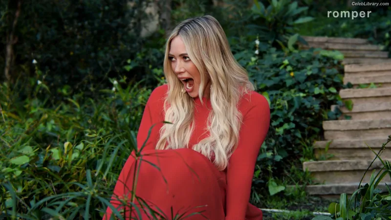 Hilary Duff photo 17 of 1414