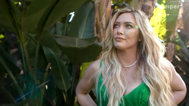 Hilary Duff photo 18 of 1414