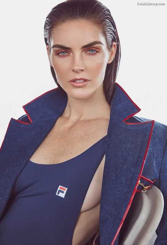 Hilary Rhoda photo 8 of 15