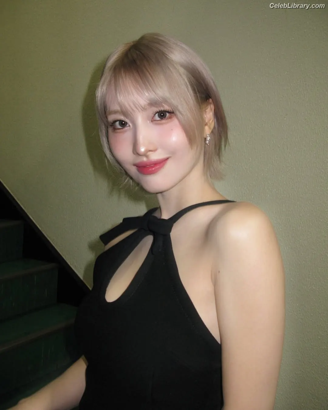 Hirai Momo TWICE photo 14 of 638
