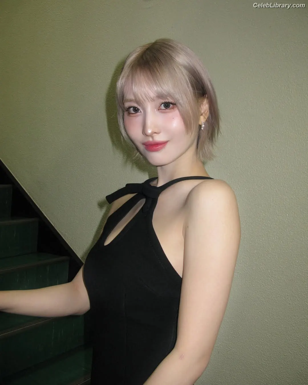 Hirai Momo TWICE photo 18 of 638