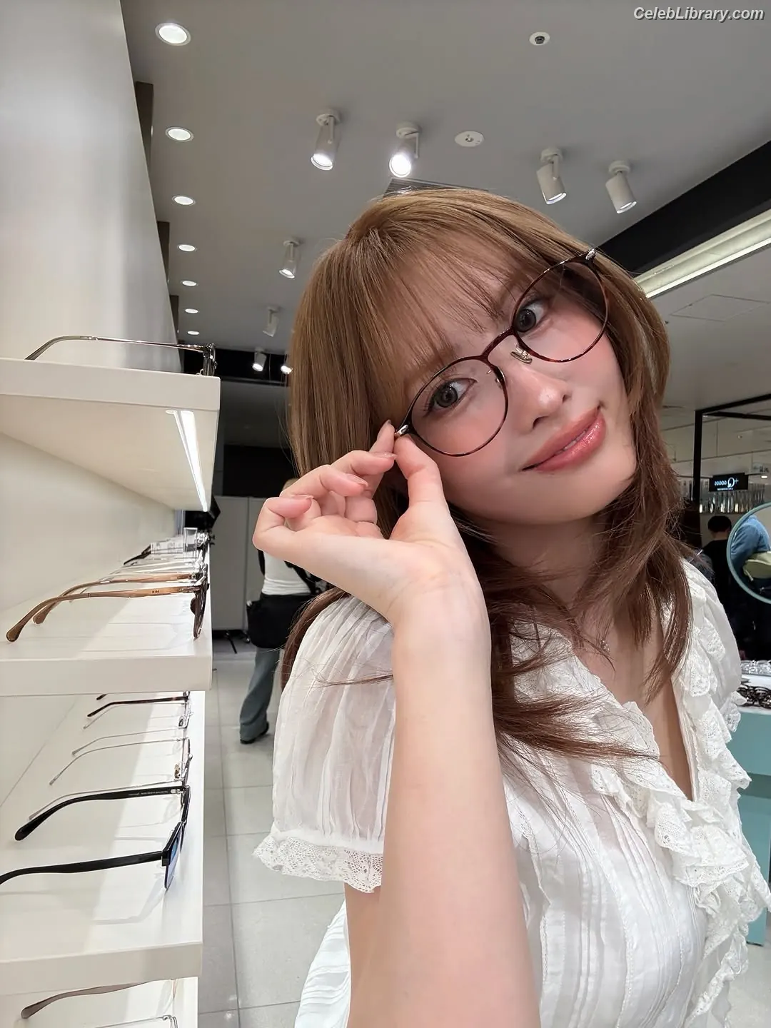 Hirai Momo  TWICE photo 10 of 638