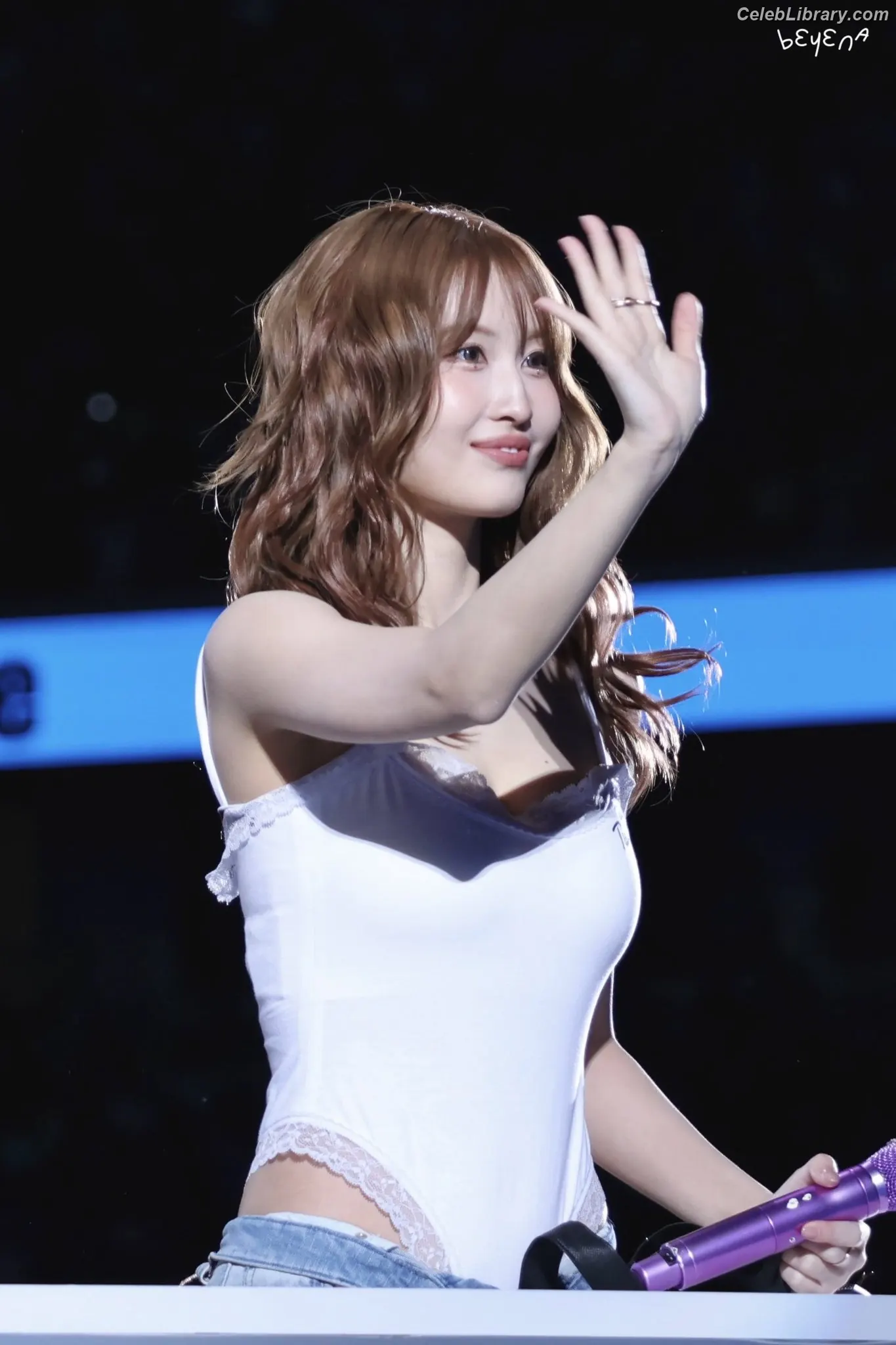 Hirai Momo  TWICE photo 9 of 638