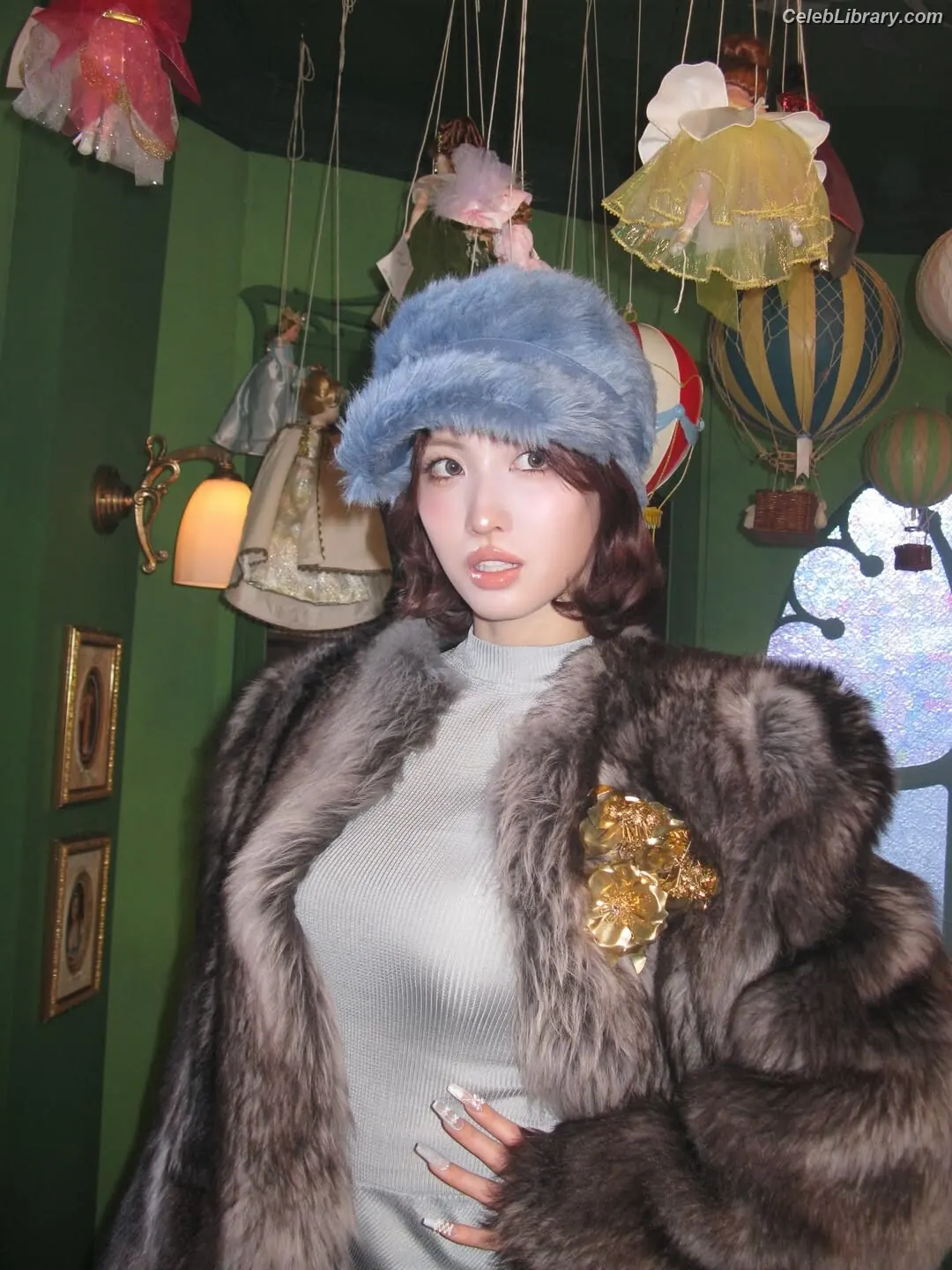 Hirai Momo TWICE photo 14 of 638