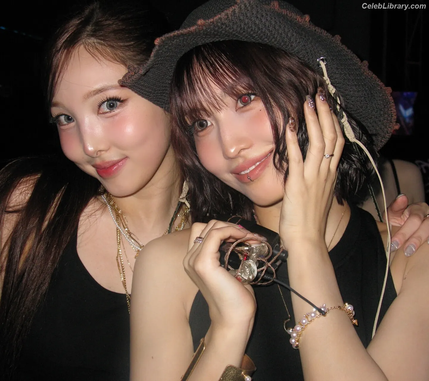 Hirai Momo TWICE photo 22 of 638
