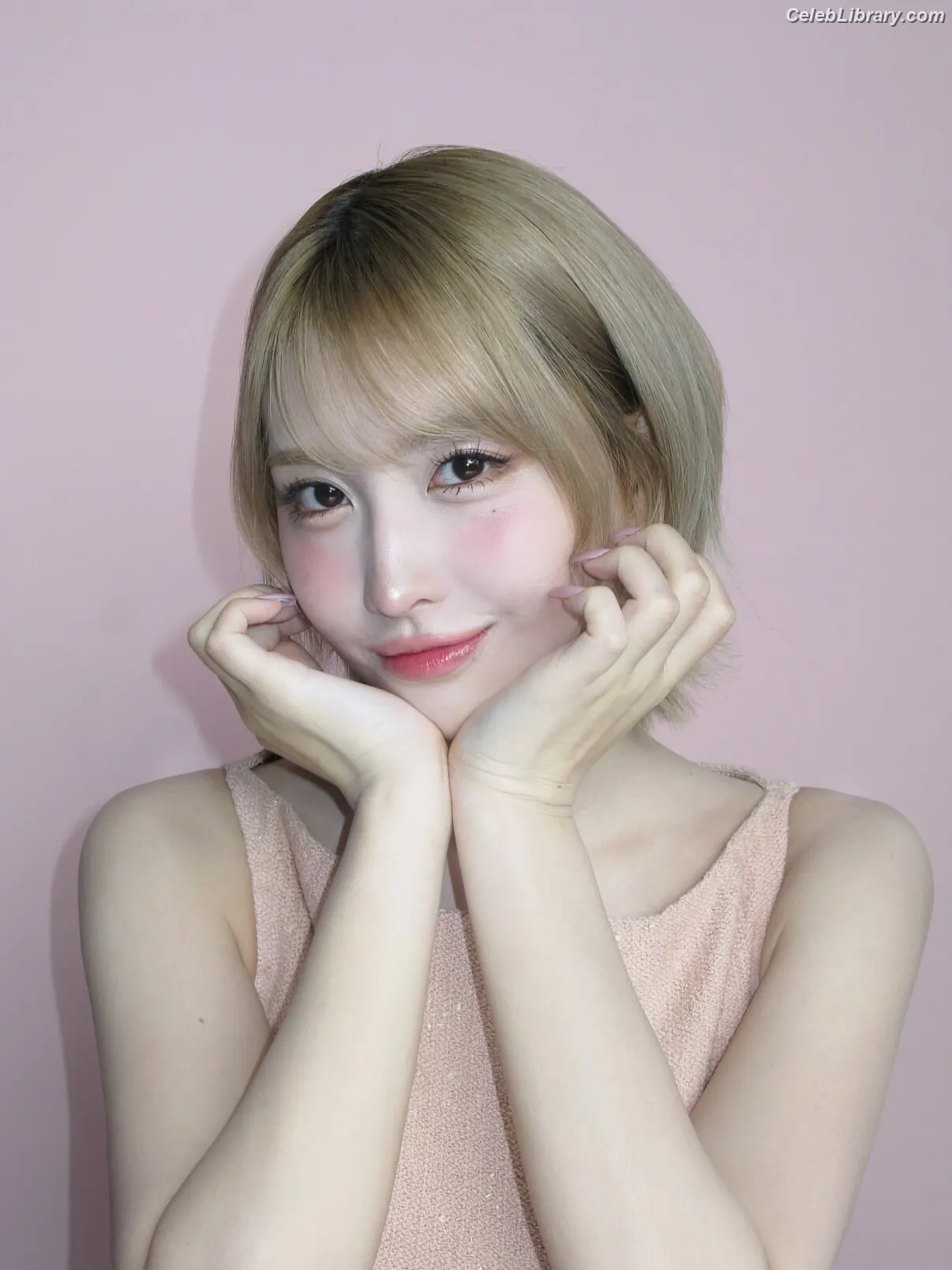 Hirai Momo  TWICE photo 2 of 638