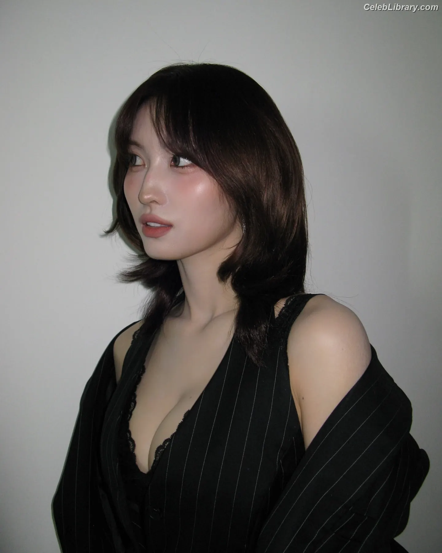 Hirai Momo TWICE photo 23 of 638