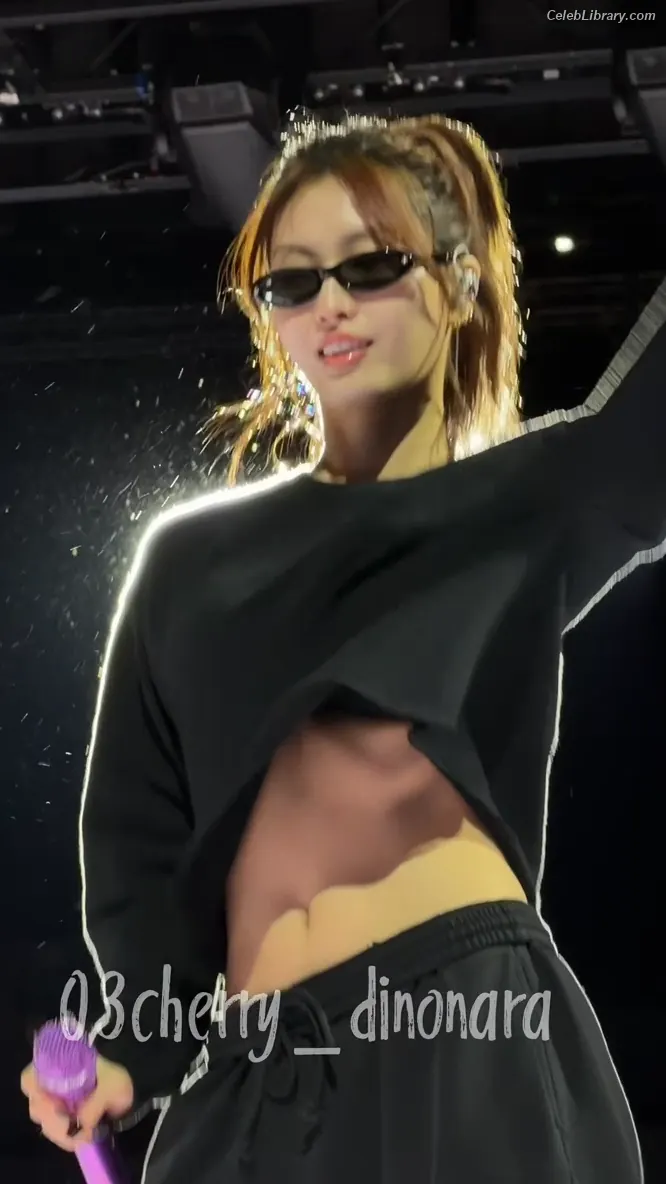 Hirai Momo  TWICE photo 14 of 638