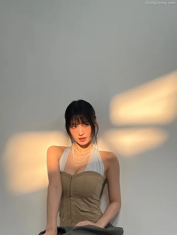 Hirai Momo  TWICE photo 16 of 639