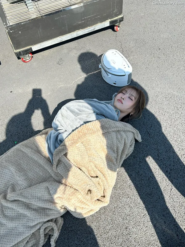 Hirai Momo TWICE photo 2 of 639