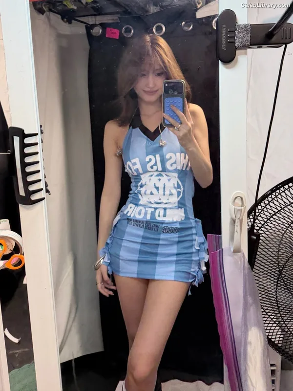 Hirai Momo TWICE photo 13 of 639