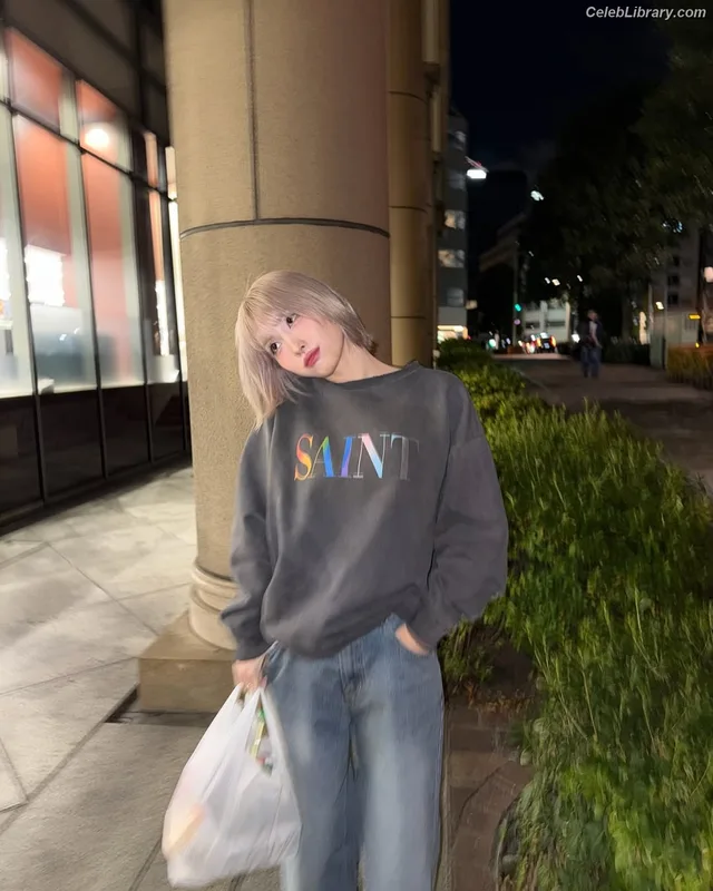 Hirai Momo  TWICE photo 4 of 639