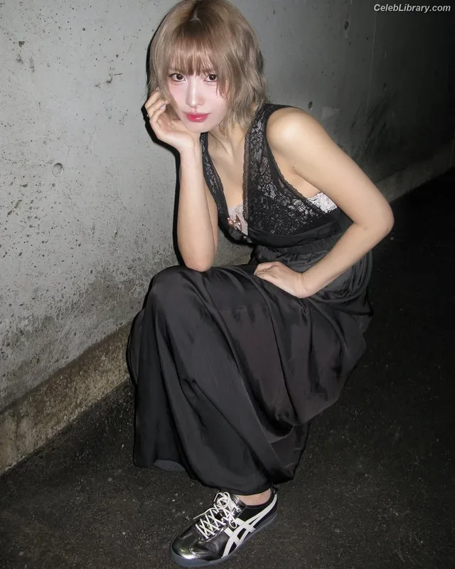 Hirai Momo  TWICE photo 14 of 639