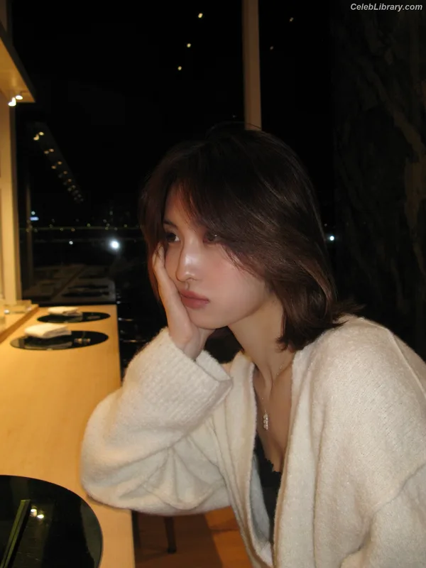 Hirai Momo  TWICE photo 19 of 639