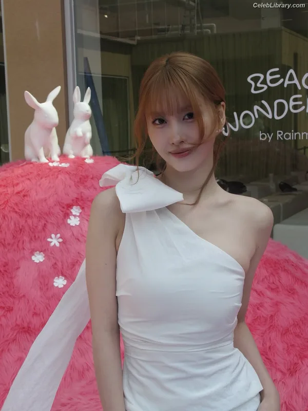 Hirai Momo  TWICE photo 6 of 639