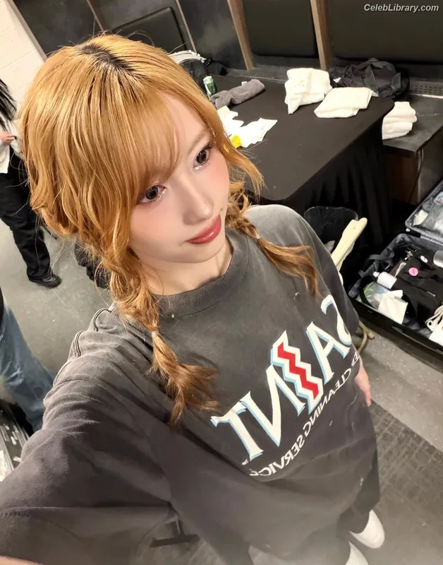 Hirai Momo  TWICE photo 20 of 639