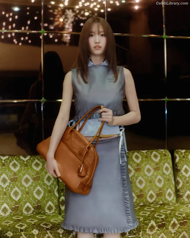 Hirai Momo  TWICE photo 3 of 639