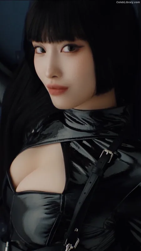 Hirai Momo  TWICE photo 2 of 639