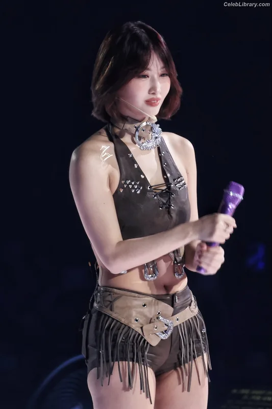 Hirai Momo  TWICE photo 6 of 639