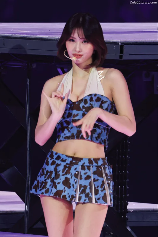 Hirai Momo  TWICE photo 9 of 639